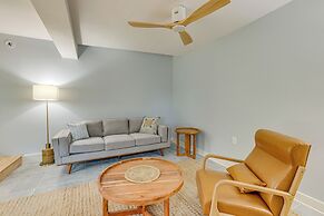 Walk to Beach & Lake Michigan: Manistee Bliss!