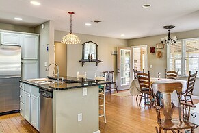 7 Mi to Pensacola Beach: Home w/ Pet-friendly Yard