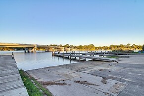 7 Mi to Pensacola Beach: Home w/ Pet-friendly Yard