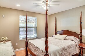 7 Mi to Pensacola Beach: Home w/ Pet-friendly Yard