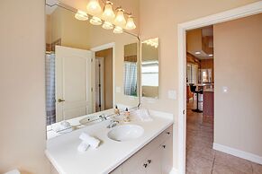 9 Mi to Downtown Fort Myers: Home w/ Lanai + Grill