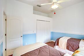 9 Mi to Downtown Fort Myers: Home w/ Lanai + Grill