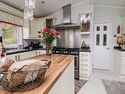 Bowland Lakes Leisure Village Lodge 16