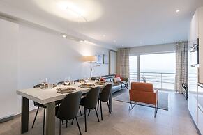 Sea View Apartment With Parking