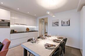 Sea View Apartment With Parking