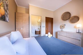 Tropical Escape With Pool and Ocean Views