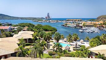Tropical Escape With Pool and Ocean Views