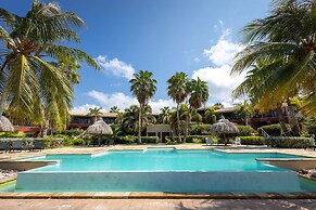 Tropical Escape With Pool and Ocean Views