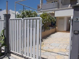 Comfortable Apartment Near the Beach