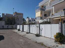 Comfortable Apartment Near the Beach