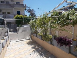 Comfortable Apartment Near the Beach