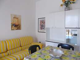 Comfortable Apartment Near the Beach