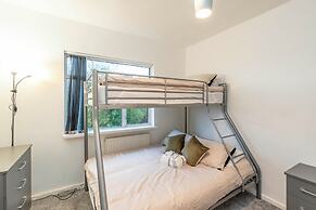 Beautiful 3-bed House in Bristol