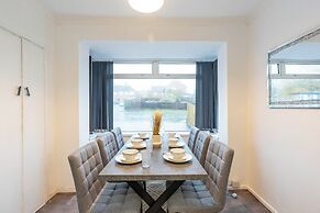 Beautiful 3-bed House in Bristol