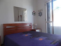 Charming Apartment Near Baia Verde Beach