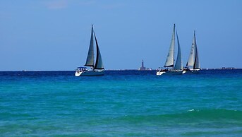 Charming Apartment Near Baia Verde Beach