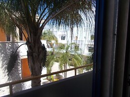 Charming Apartment Near Baia Verde Beach