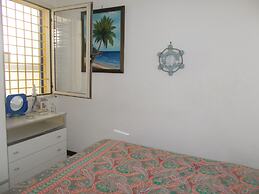 Charming Apartment Near Baia Verde Beach