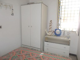 Charming Apartment Near Baia Verde Beach