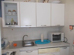 Charming Apartment Near Baia Verde Beach