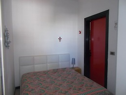 Charming Apartment Near Baia Verde Beach