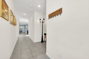 2059tropical 6 Bedroom Villa