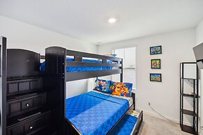 Spacious Davenport Retreat Near Disney 3 Bedroom Home