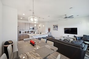 Spacious Davenport Retreat Near Disney 3 Bedroom Home