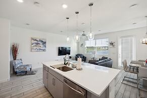 Spacious Davenport Retreat Near Disney 3 Bedroom Home