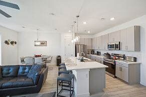 Spacious Davenport Retreat Near Disney 3 Bedroom Home