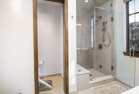 13 Waterfront Way 4 Bedroom Home