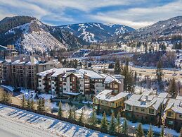 13 Waterfront Way 4 Bedroom Home