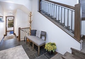 13 Waterfront Way 4 Bedroom Home