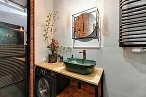 Doki Living & Foodhall by Downtown Apartments