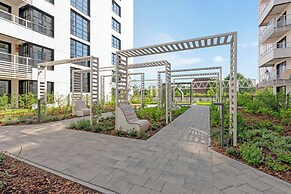 Doki Living & Foodhall by Downtown Apartments