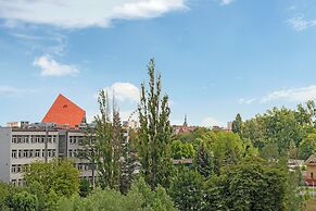 Doki Living & Foodhall by Downtown Apartments