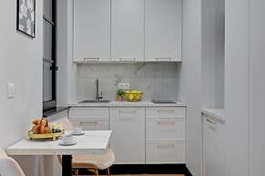 Doki Living & Foodhall by Downtown Apartments