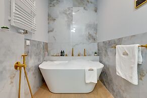 Doki Living & Foodhall by Downtown Apartments