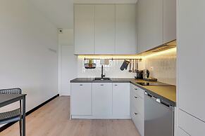 Doki Living & Foodhall by Downtown Apartments