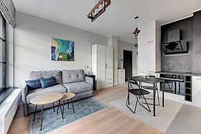 Doki Living & Foodhall by Downtown Apartments