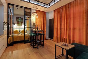 Doki Living & Foodhall by Downtown Apartments