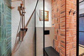 Doki Living & Foodhall by Downtown Apartments