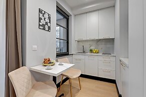 Doki Living & Foodhall by Downtown Apartments