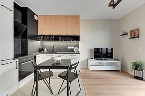 Doki Living & Foodhall by Downtown Apartments