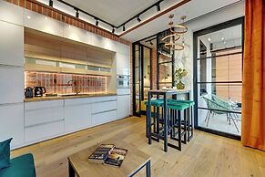 Doki Living & Foodhall by Downtown Apartments