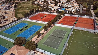 Perfect Getaway for 2 With Shared Pool