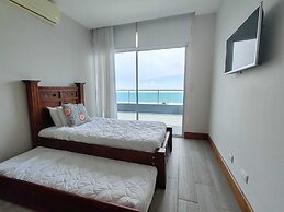 Puerto Azul Residences