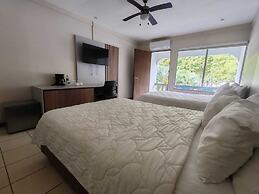 Puerto Azul Residences