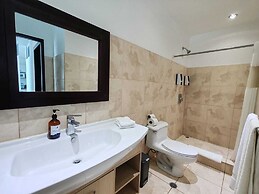 Puerto Azul Residences