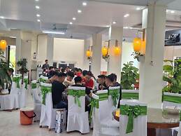 Green Co to Hotel